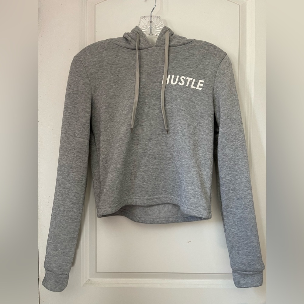 NWOT Grey Hustle Crop Hoodie. Size S. Condition 10/10